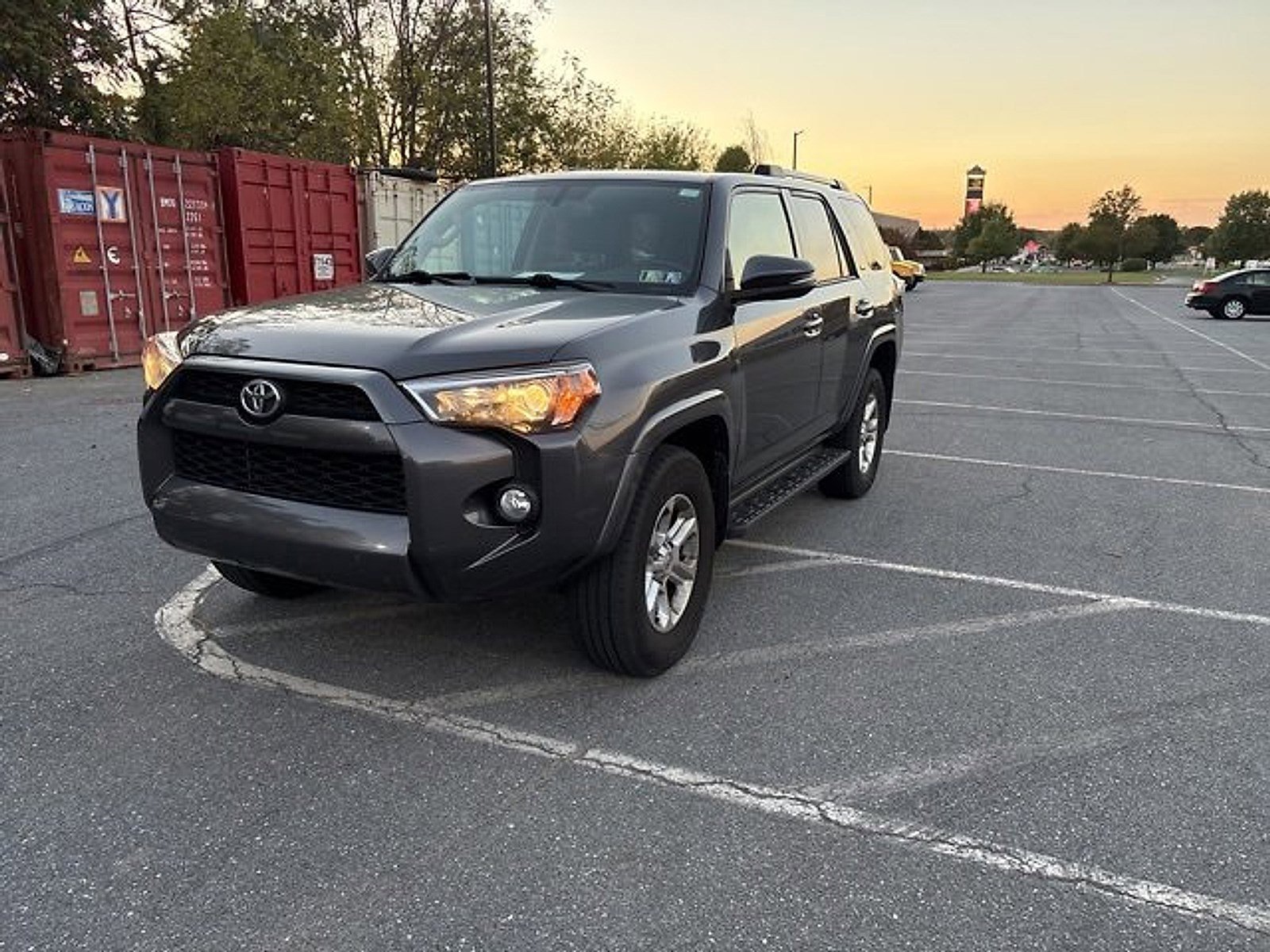 2019 Toyota 4Runner SR5 Premium 4WD photo 2