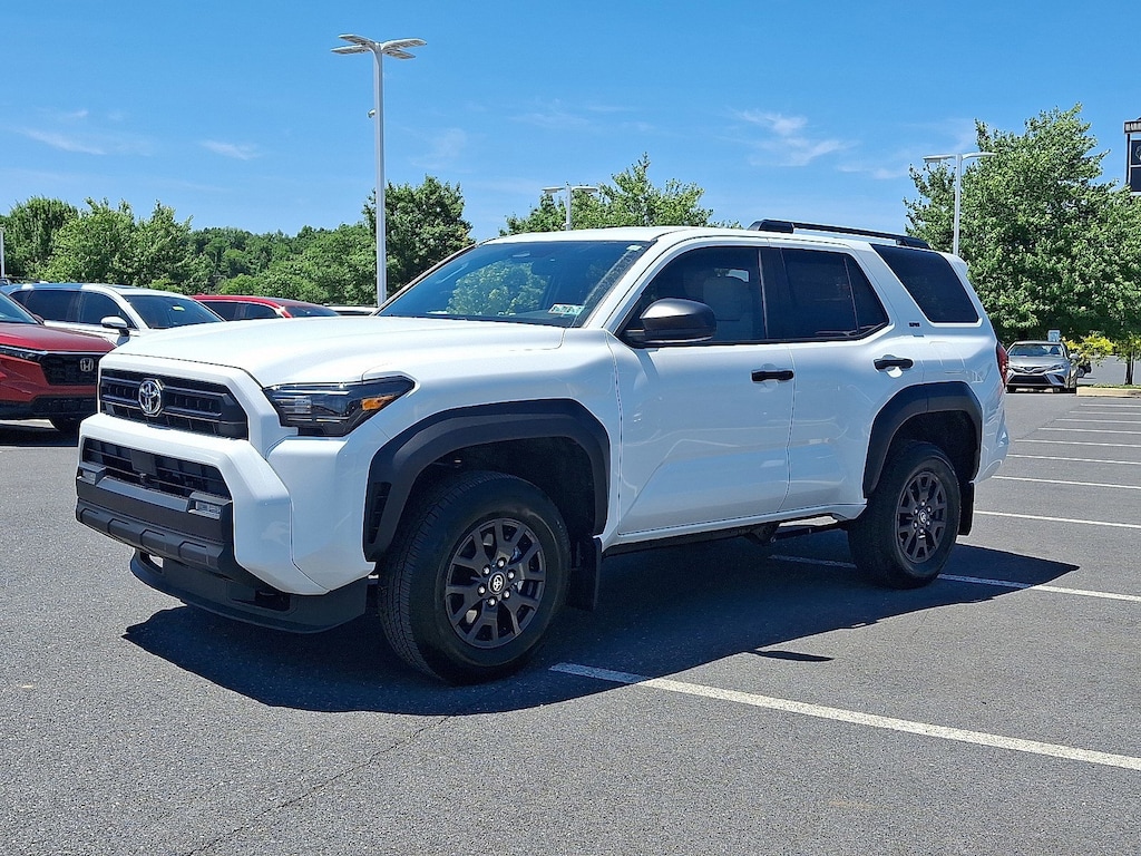 Used 2025 Toyota 4Runner SR5 SR5 4WD