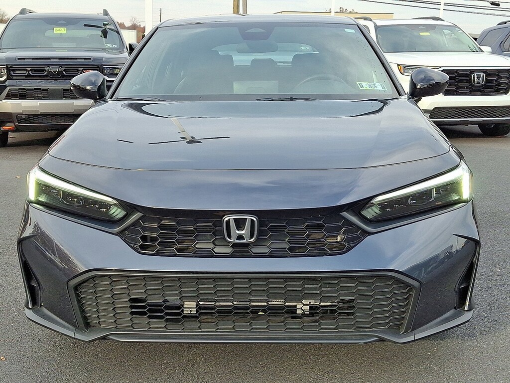 2025 Honda Civic Hatchback Sport photo 2