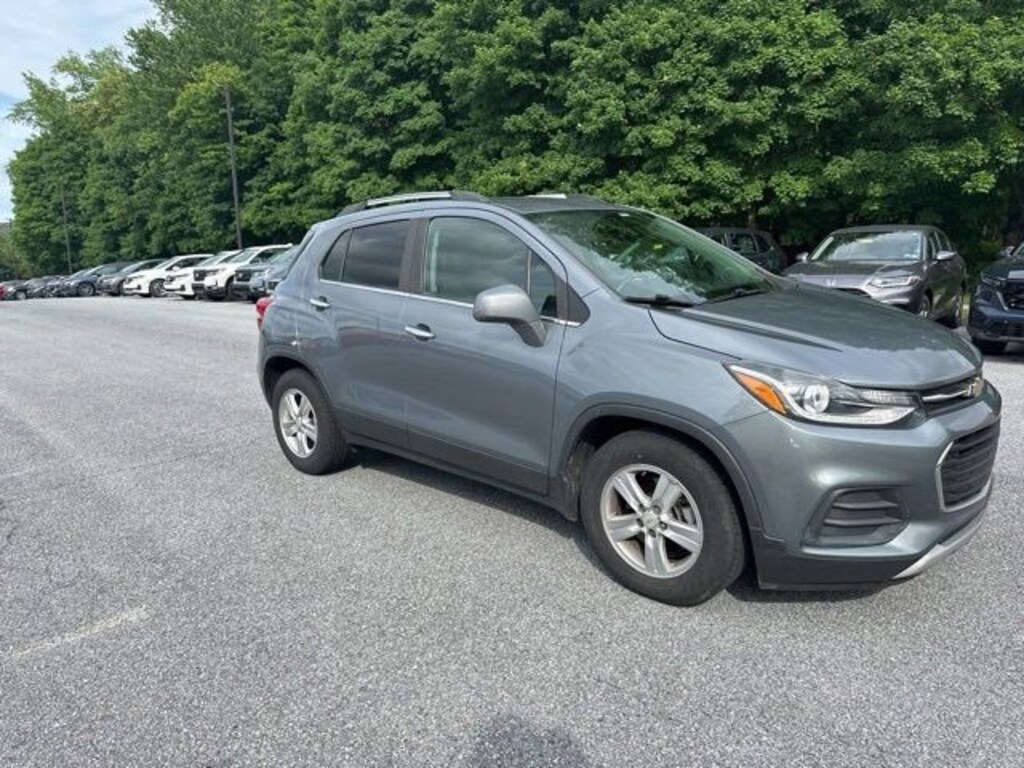 Used 2019 Chevrolet Trax LT FWD LT