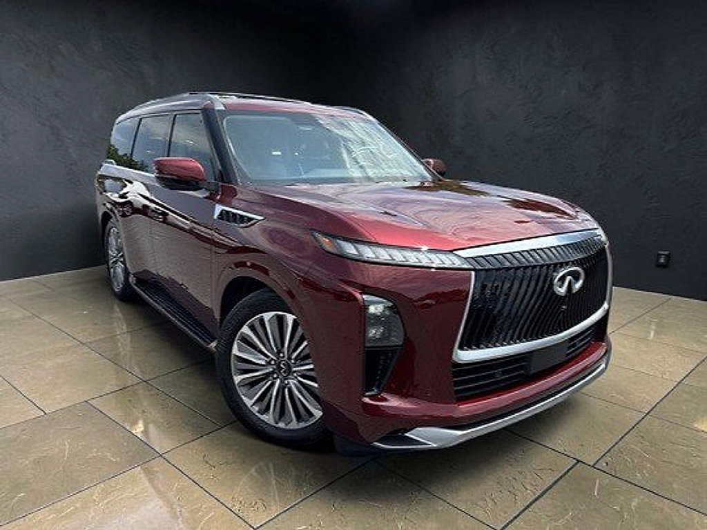 2025 INFINITI QX80 Sensory 4WD