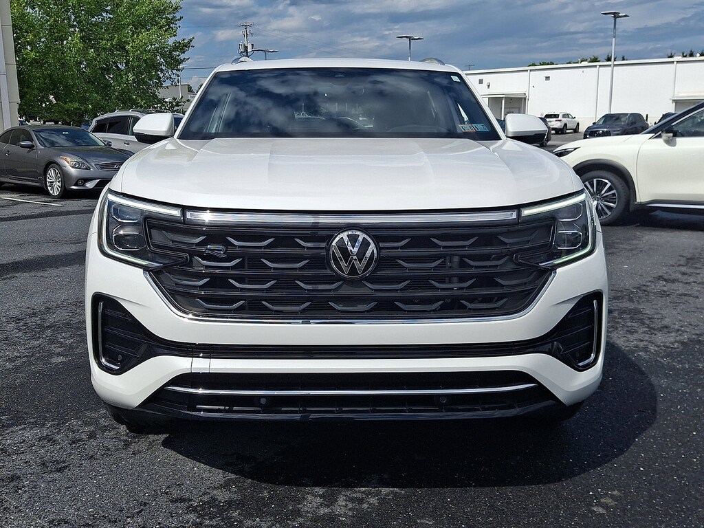Used 2024 Volkswagen Atlas Cross Sport 2.0T SEL R-Line 2.0T SEL R-Line 4MOTION