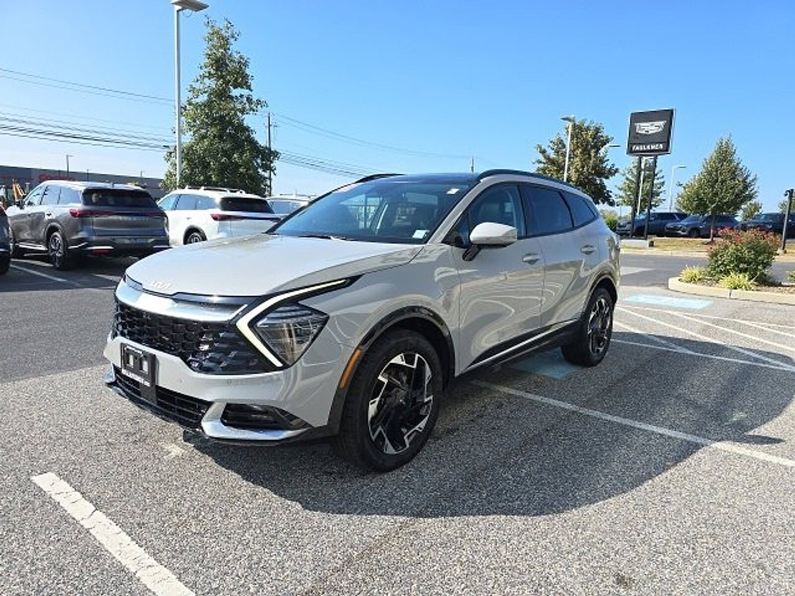 2023 Kia Sportage photo 3
