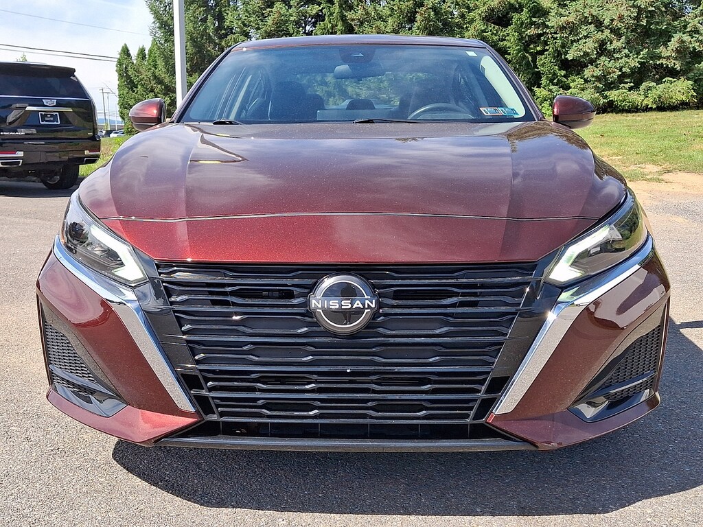 Used 2024 Nissan Altima 2.5 SV Sedan