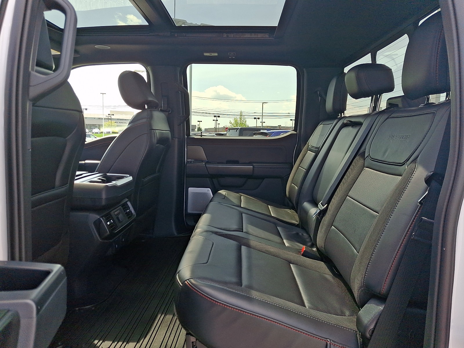 2025 Ford F-150 Raptor - Photo 10