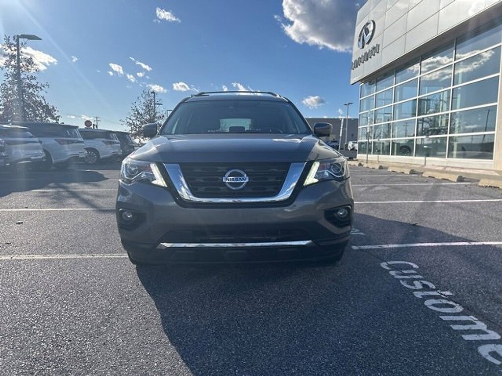 Used 2017 Nissan Pathfinder Platinum 4x4 Platinum