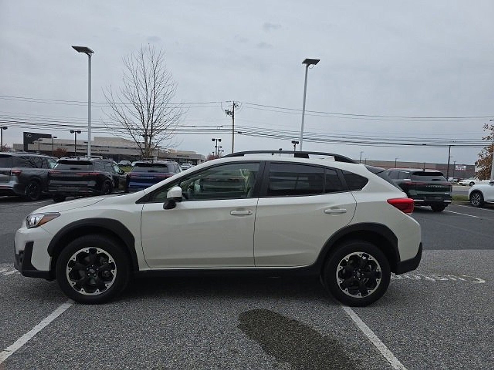 2023 Subaru Crosstrek 2.0i Premium photo 4