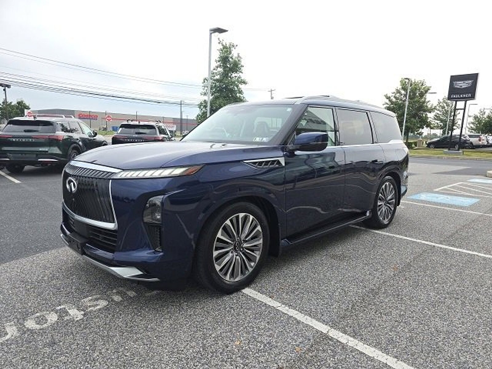 2025 Infiniti QX80 Sensory photo 3