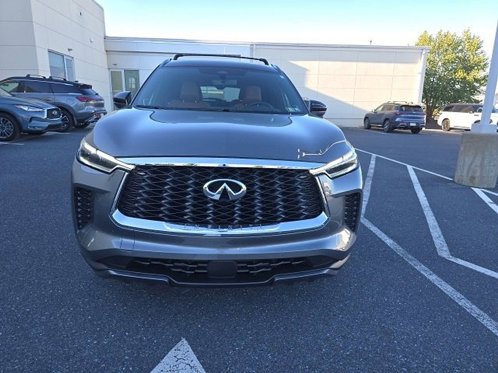 2025 Infiniti QX60 Autograph AWD photo 2