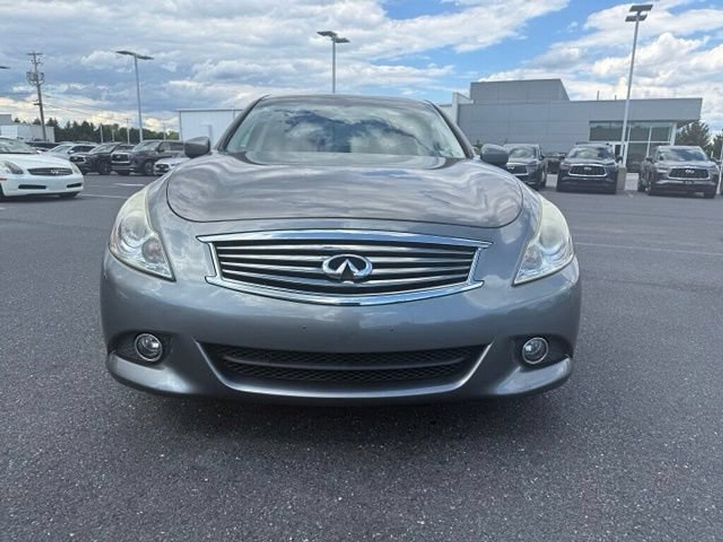 Used 2015 INFINITI Q40 Sedan
