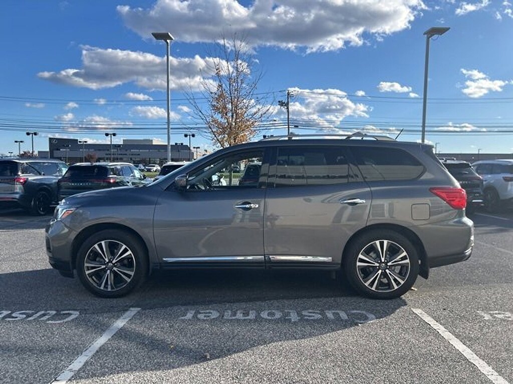Used 2017 Nissan Pathfinder Platinum 4x4 Platinum