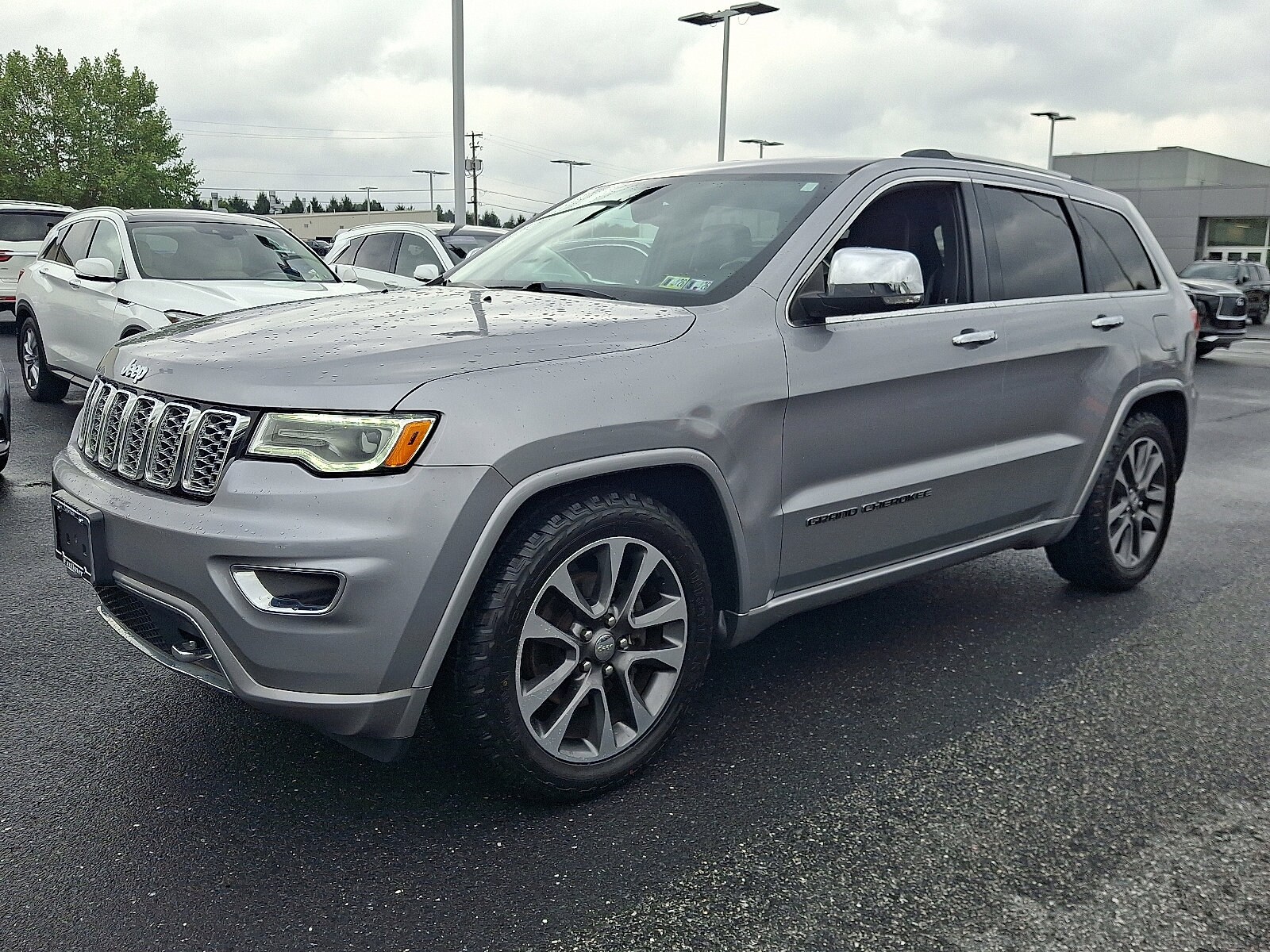 2020 Jeep Grand Cherokee Overland photo 3