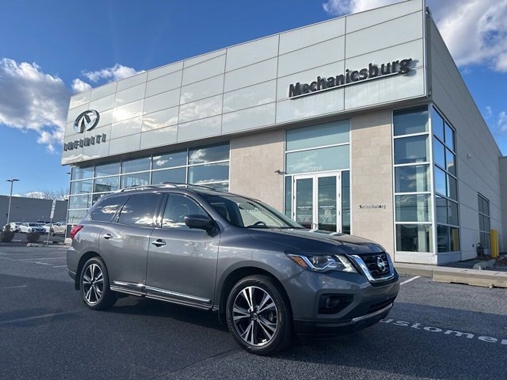 Used 2017 Nissan Pathfinder Platinum 4x4 Platinum