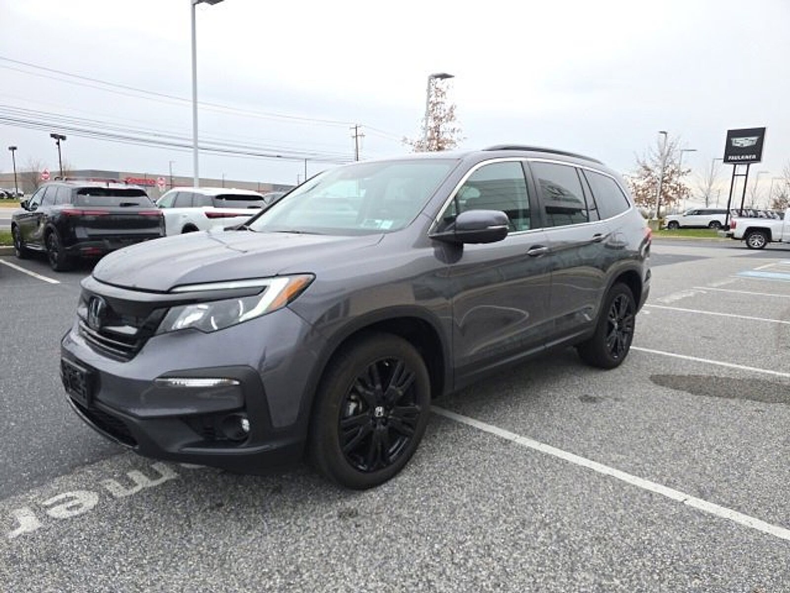 2022 Honda Pilot Special Edition photo 3