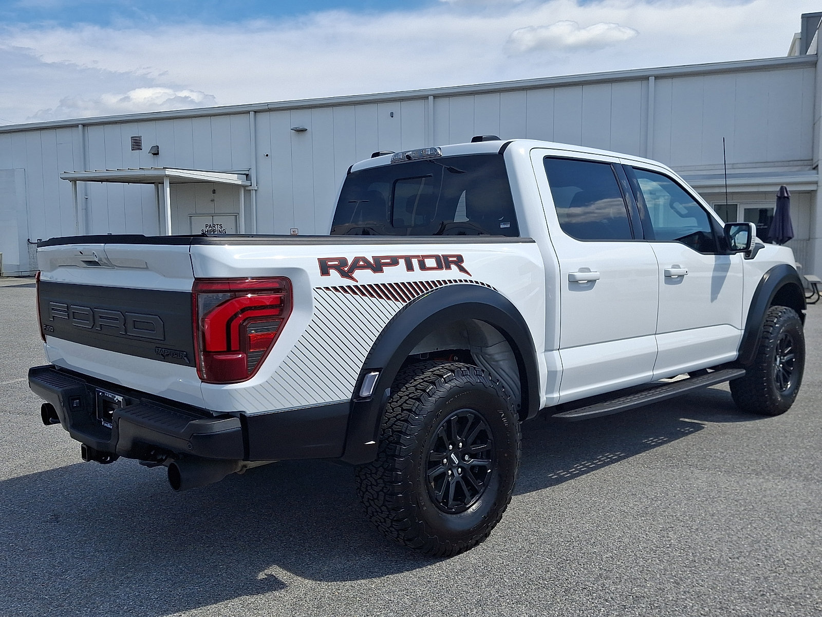 2025 Ford F-150 Raptor - Photo 6
