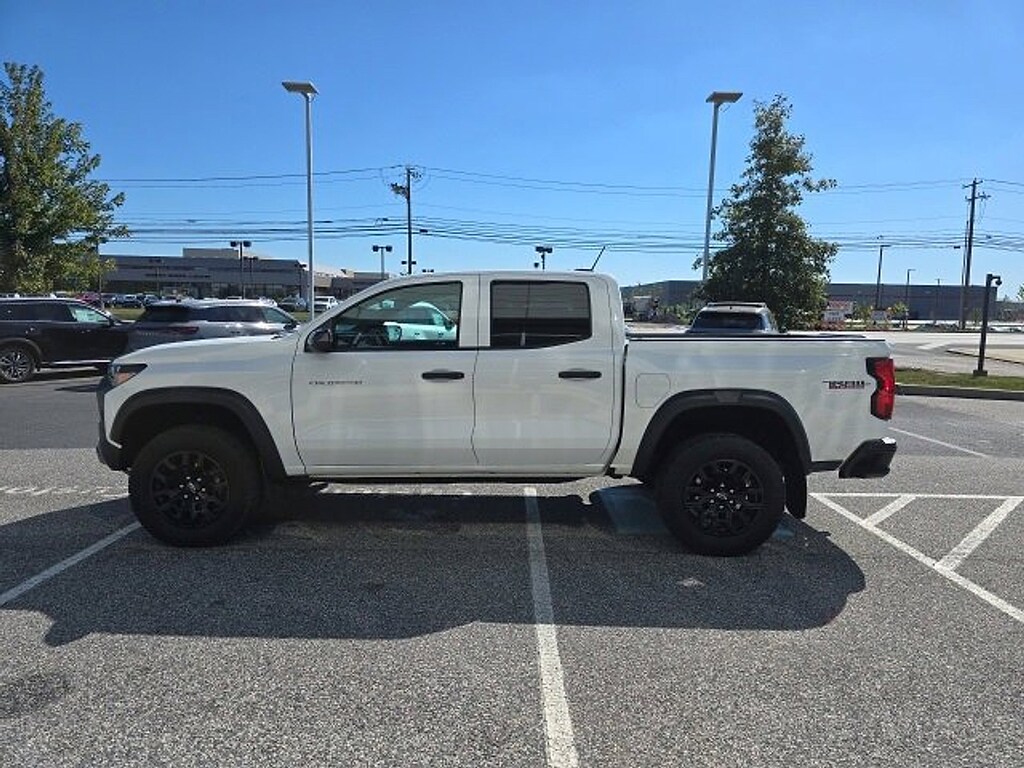 Used 2023 Chevrolet Colorado 4WD Trail Boss 4WD Crew Cab Trail Boss