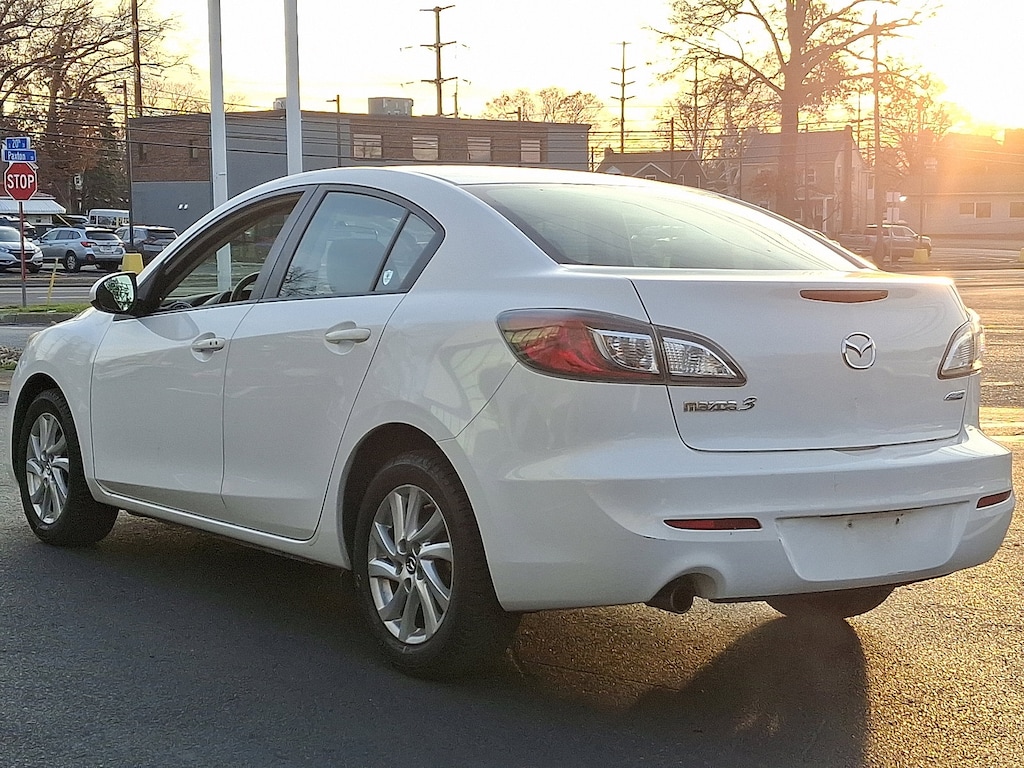 Used 2013 Mazda Mazda3 i Touring Sedan