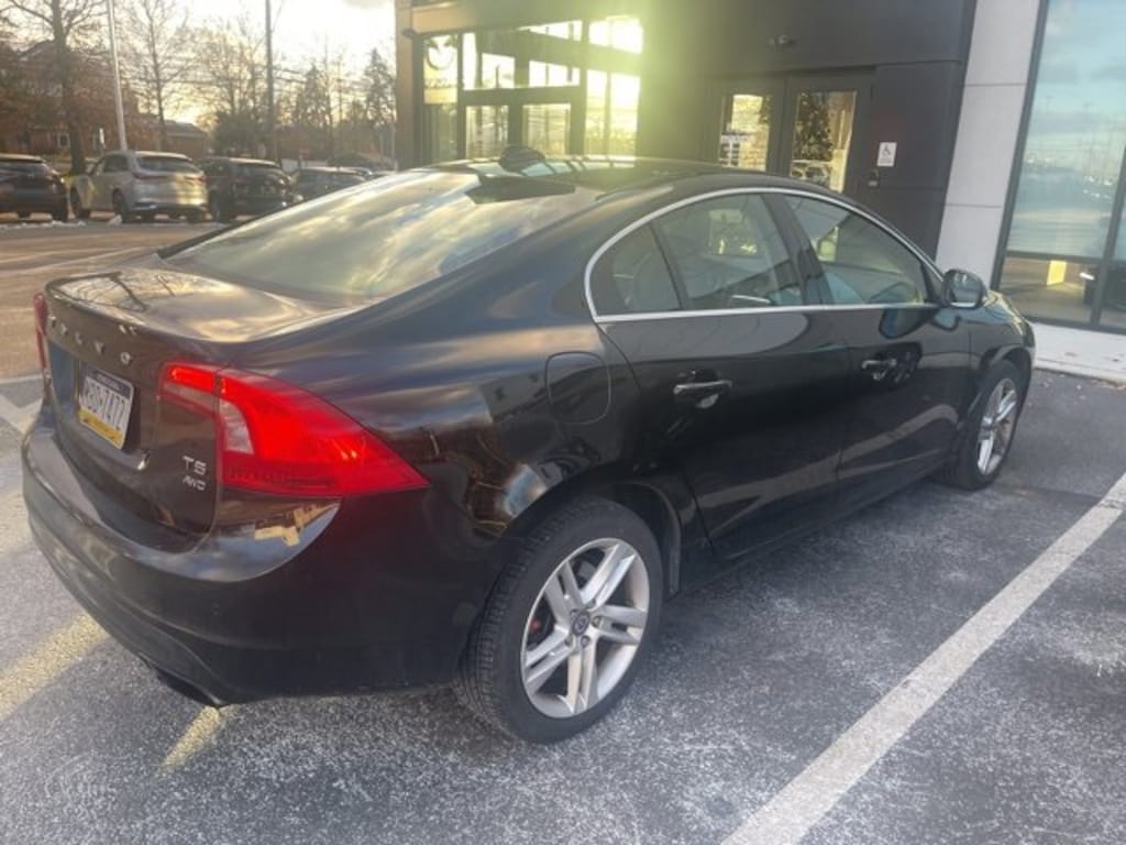 Used 2015 Volvo S60 T5 Premier Sedan