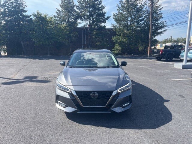 2021 Nissan Sentra SR photo 2