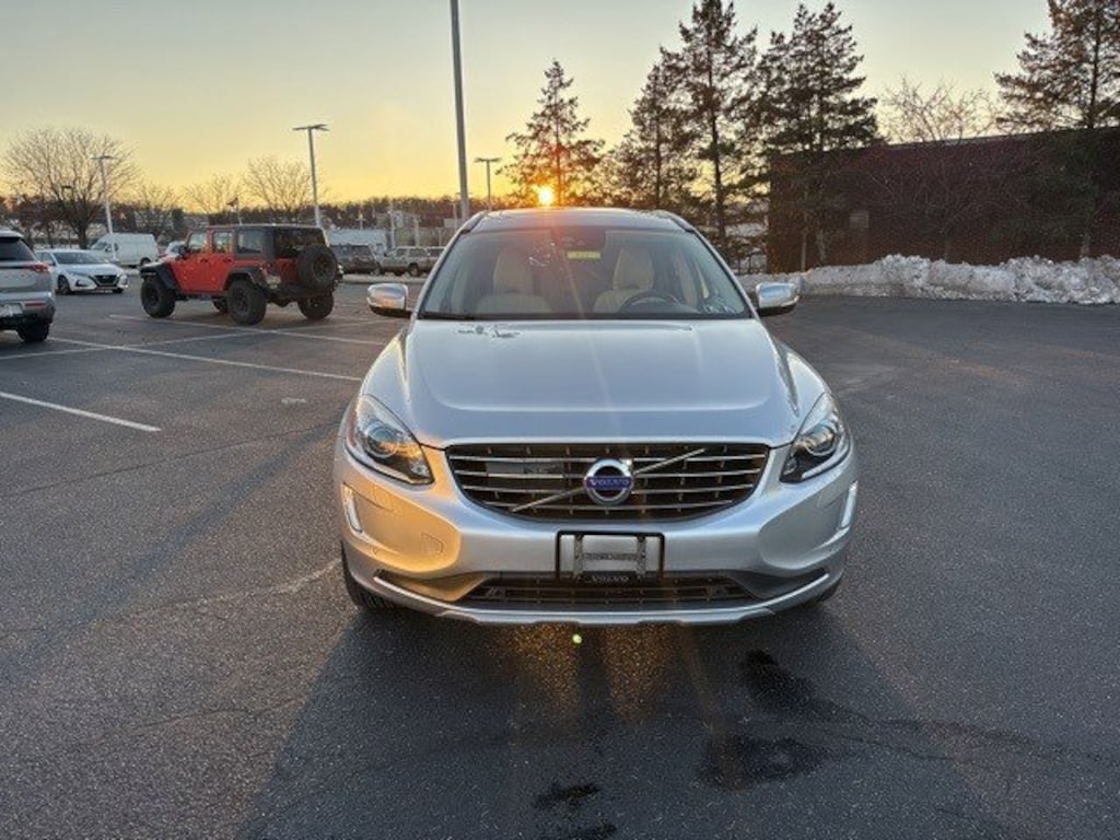 Used 2016 Volvo XC60 T6 Drive-E Platinum AWD T6 Drive-E Platinum