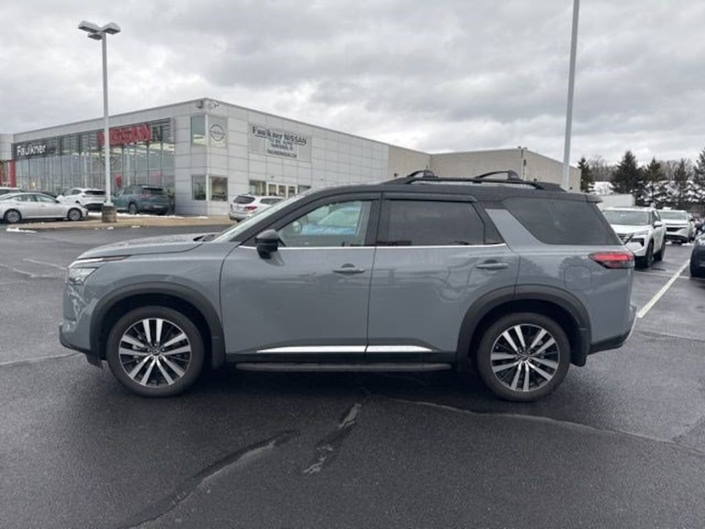 Certified 2025 Nissan Pathfinder Platinum Platinum 4WD