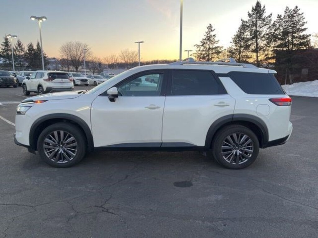Certified 2023 Nissan Pathfinder SL SL 4WD