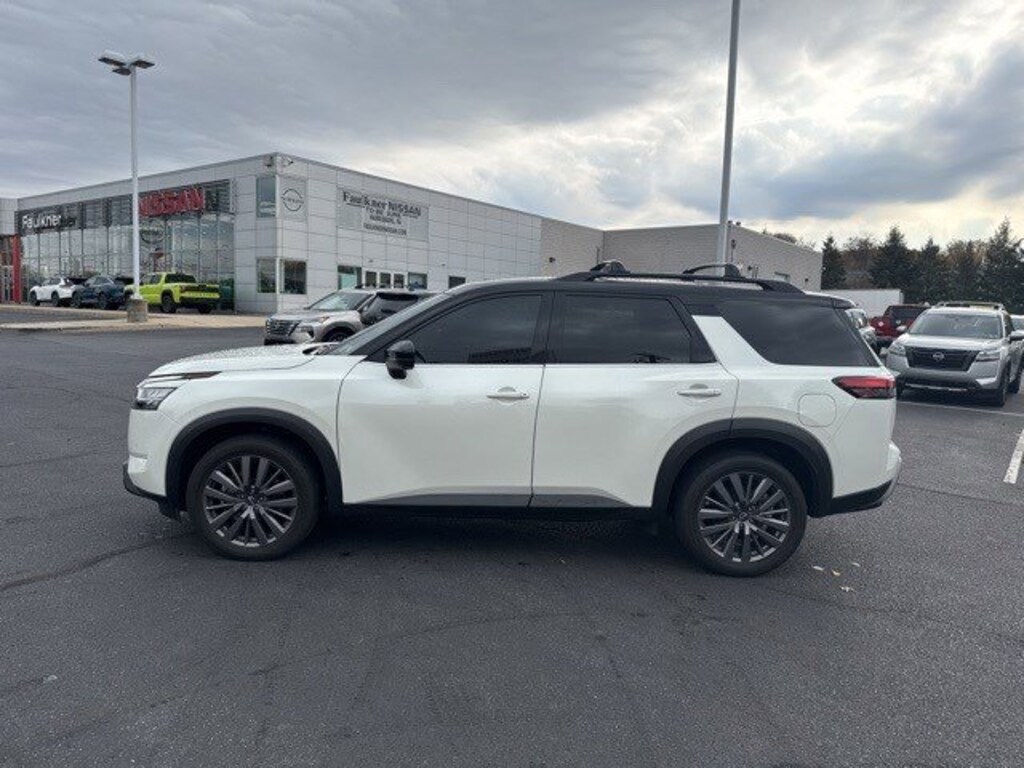 Certified 2023 Nissan Pathfinder SL SL 4WD