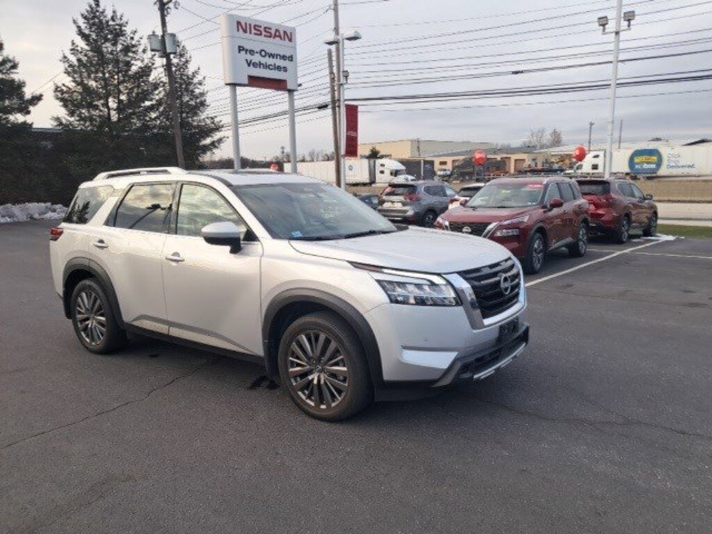 Certified 2024 Nissan Pathfinder SL SL 4WD