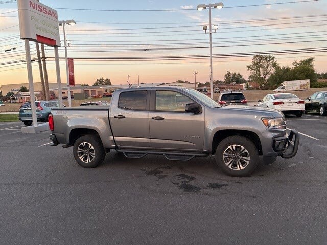 2021 Chevrolet Colorado Z71 photo 2