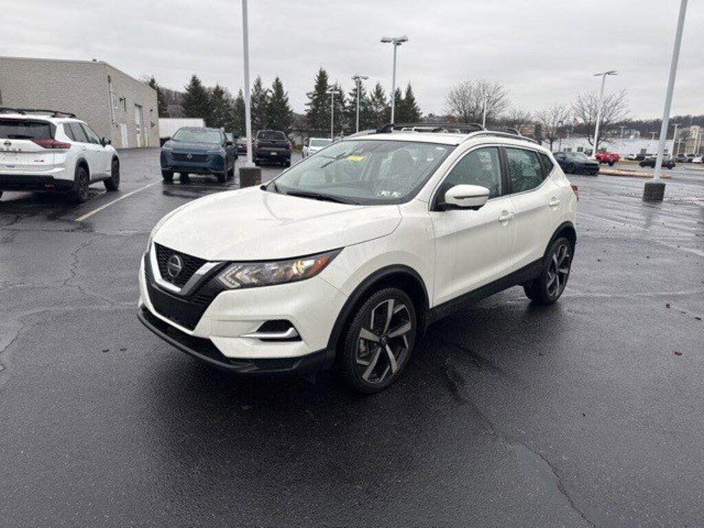Certified 2022 Nissan Rogue Sport SL AWD SL