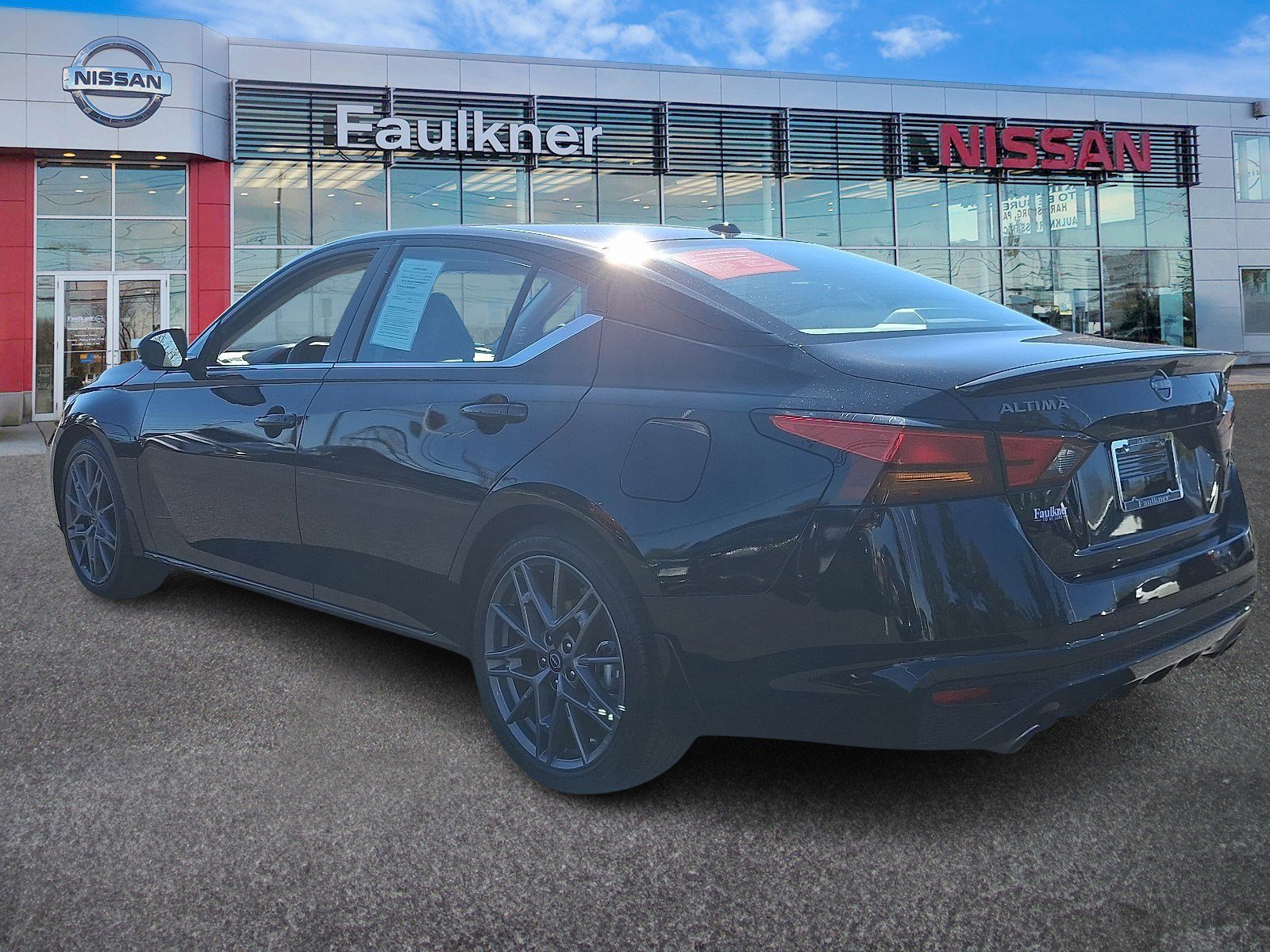 2024 Nissan Altima SR VC-Turbo photo 4