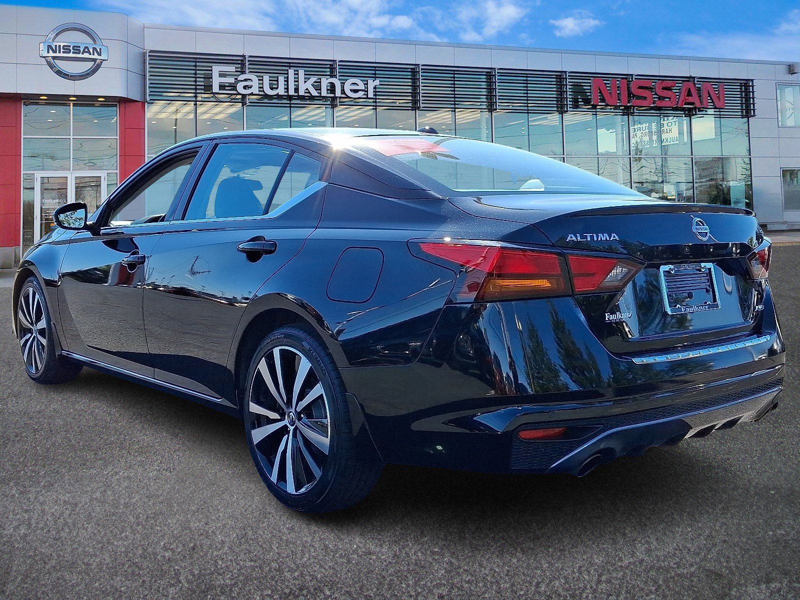 2020 Nissan Altima 2.5 SR photo 4