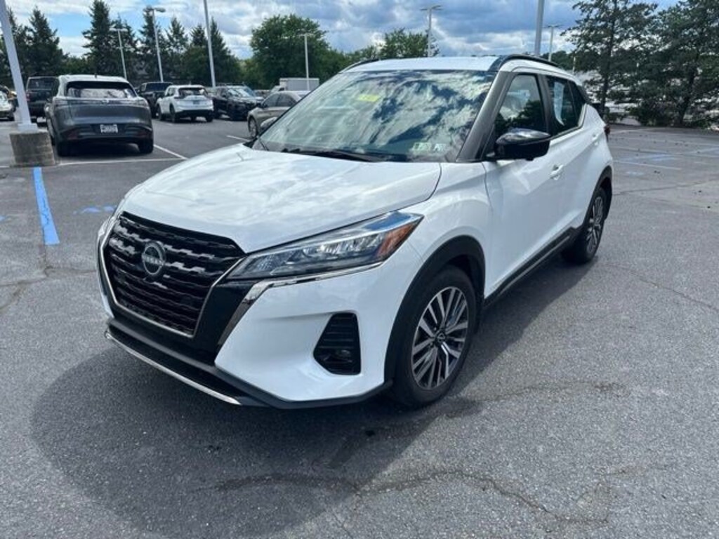 Certified 2023 Nissan Kicks SR SR FWD