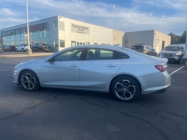 2021 Chevrolet Malibu 1LT photo 3