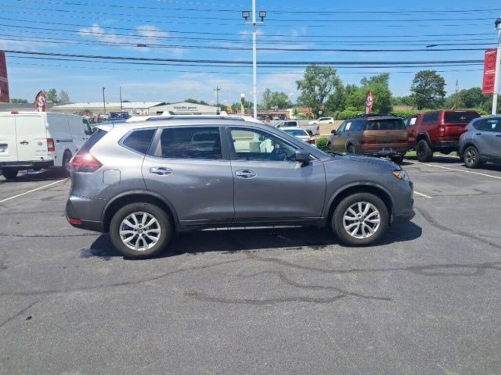 Used 2018 Nissan Rogue SV AWD SV