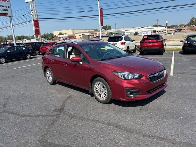2018 Subaru Impreza 2.0i Premium photo 2