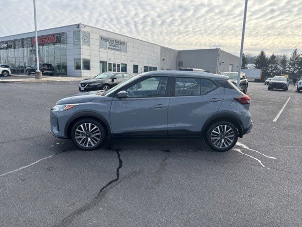 Certified 2024 Nissan Kicks SV SV FWD