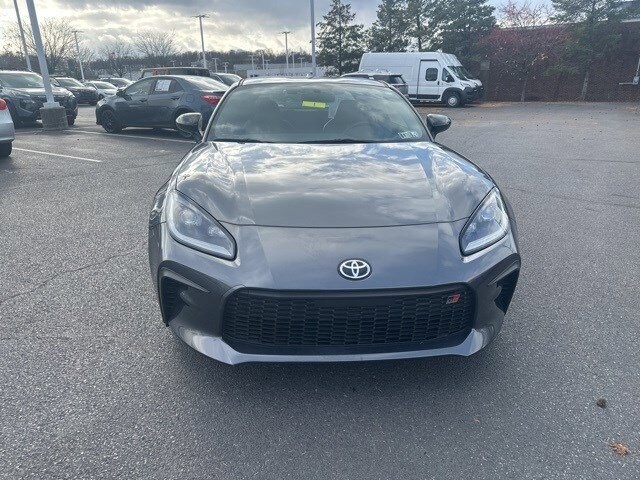 2024 Toyota GR86 Premium photo 2
