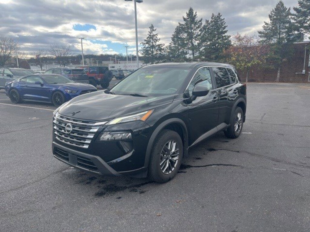 Used 2024 Nissan Rogue S AWD S
