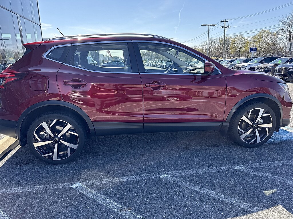 Used 2021 Nissan Rogue Sport AWD SL