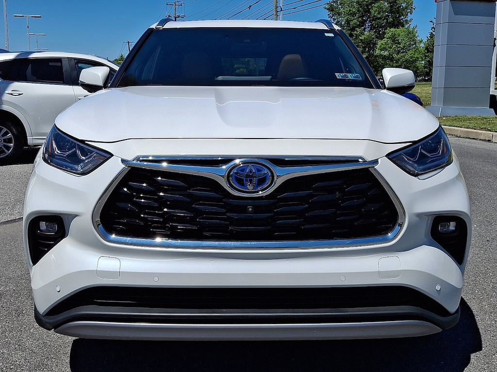 Used 2024 Toyota Highlander Hybrid Platinum Hybrid Platinum AWD