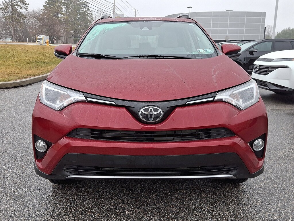 Used 2018 Toyota RAV4 XLE XLE AWD