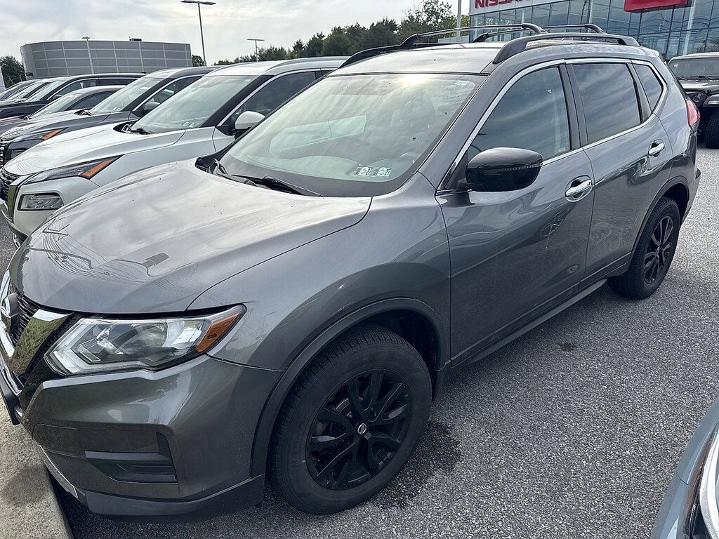 Used 2017 Nissan Rogue SV AWD SV