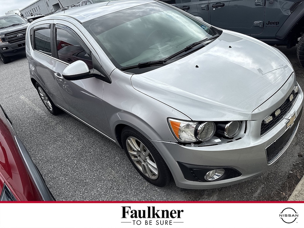 Used 2015 Chevrolet Sonic LT HB Auto LT