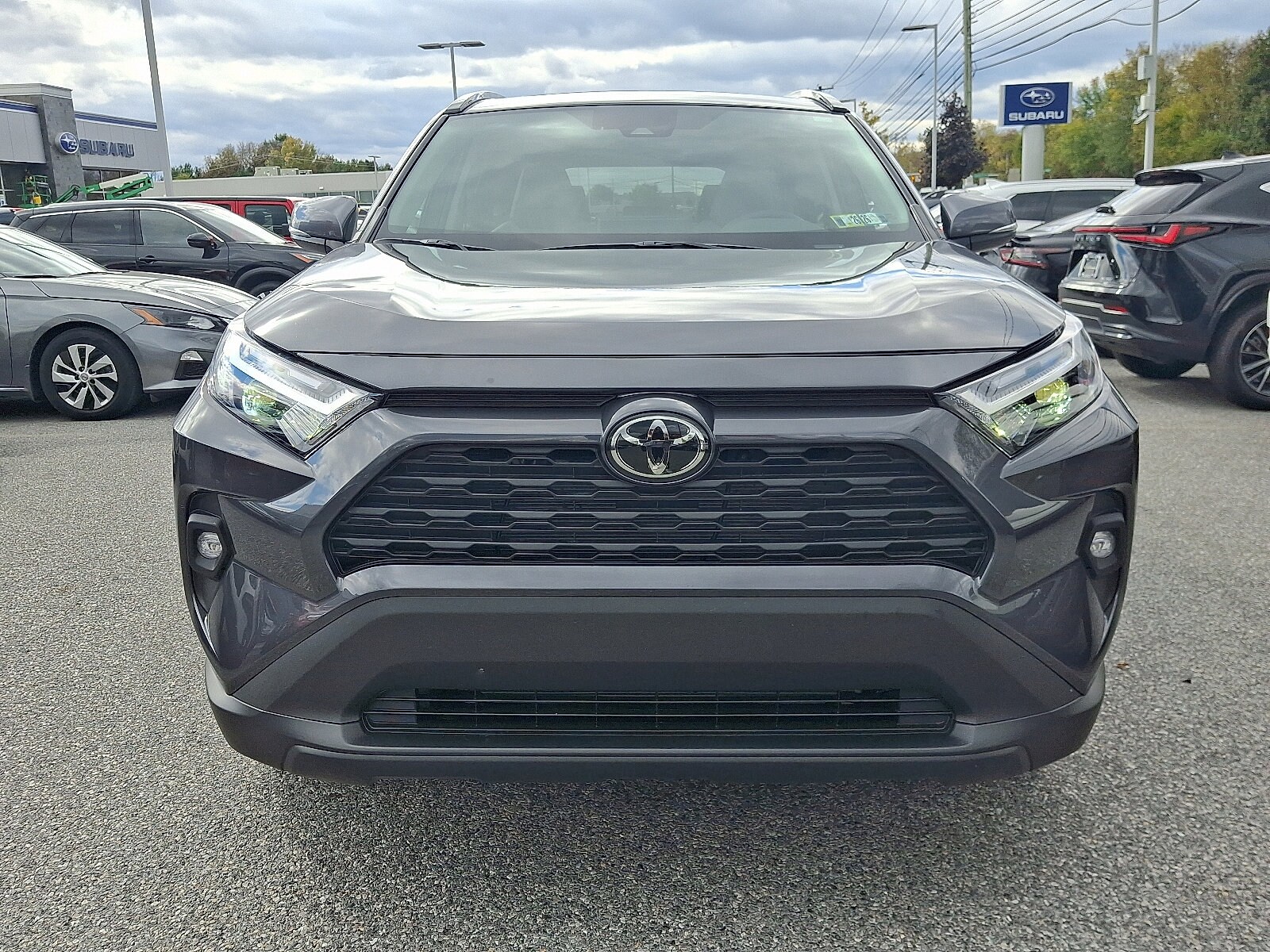 2025 Toyota RAV4 XLE Premium photo 3