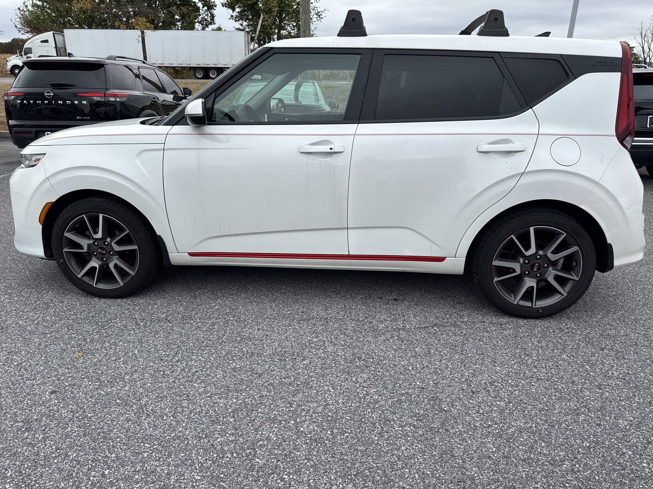 2020 Kia Soul GT-Line photo 2