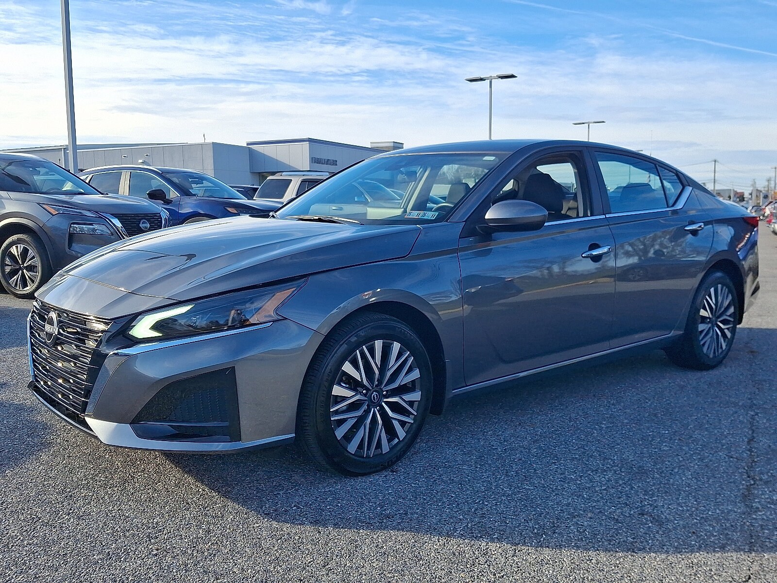 2024 Nissan Altima 2.5 SV photo 4