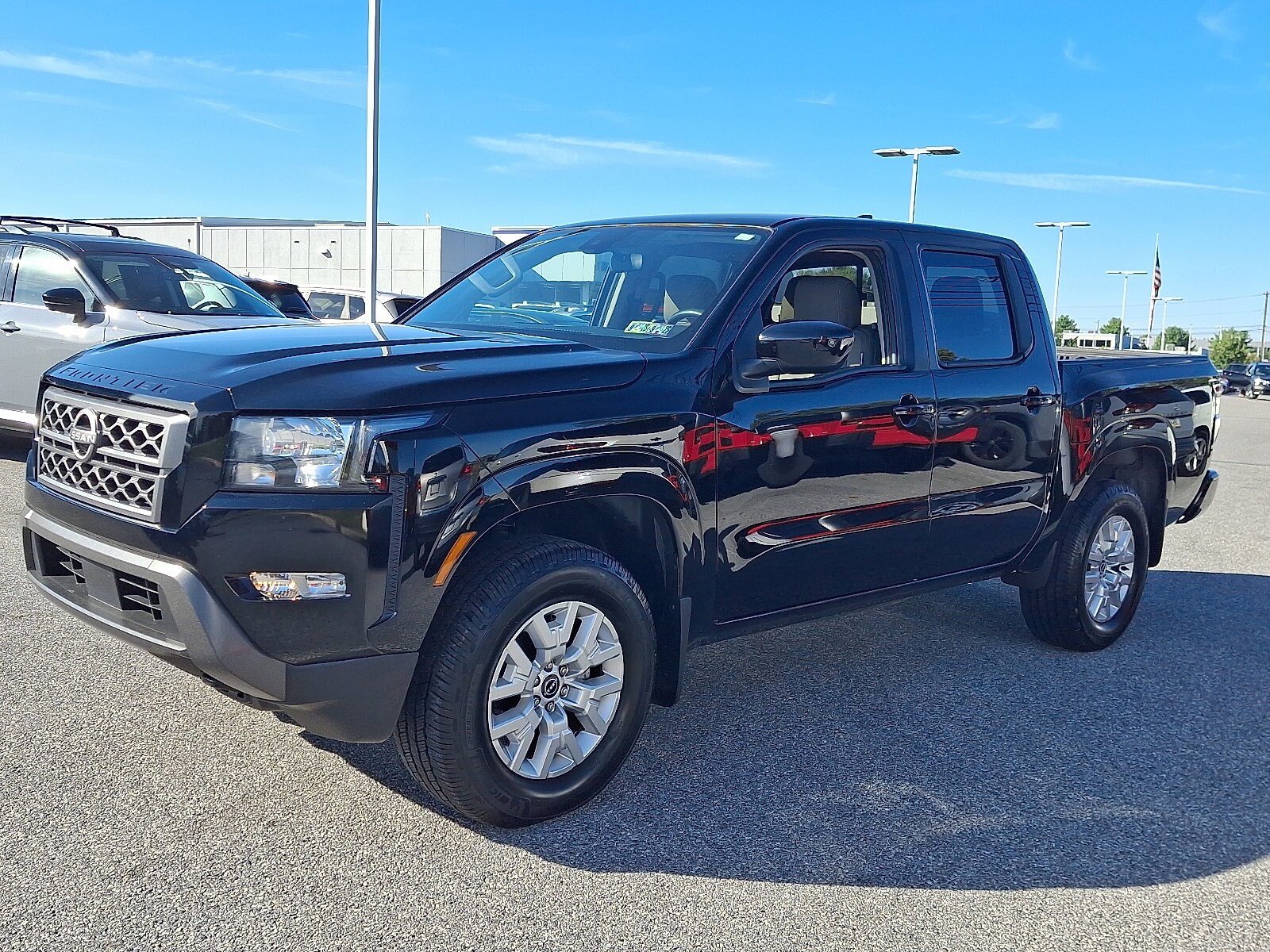2022 Nissan Frontier Crew Cab SV photo 4