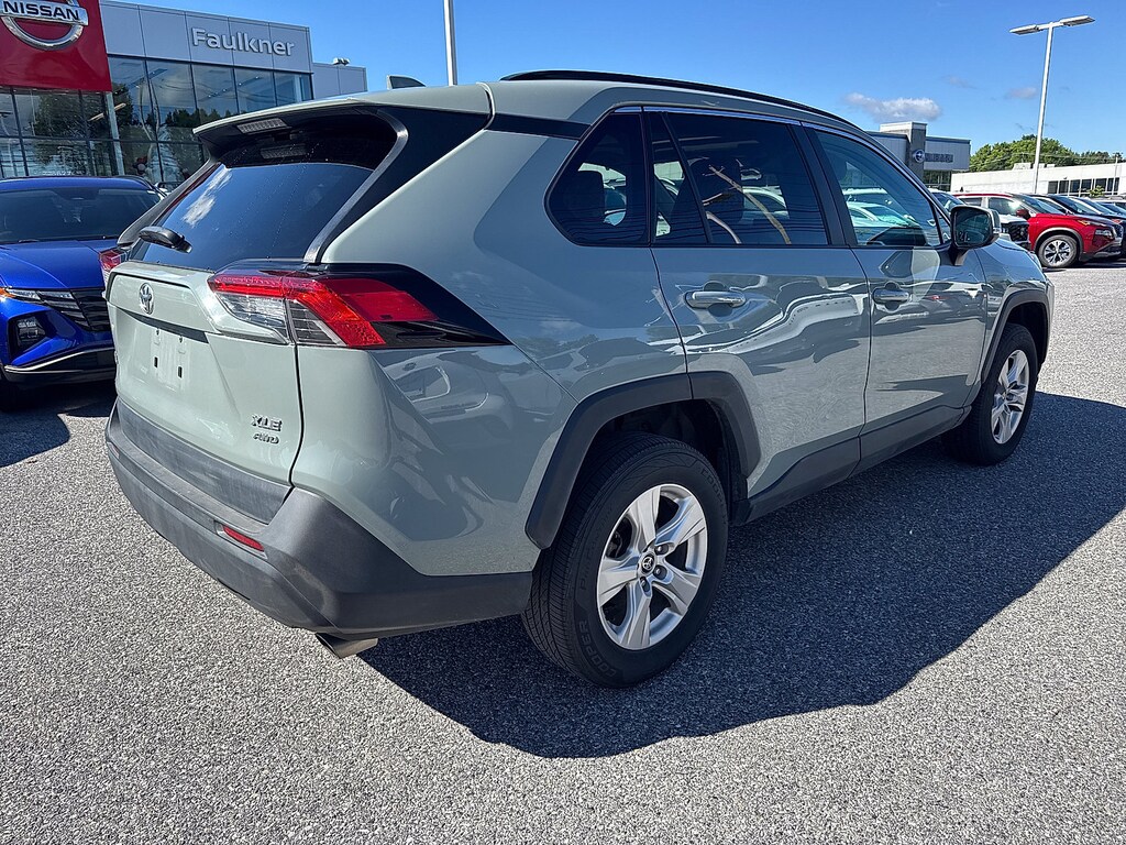 Used 2021 Toyota RAV4 XLE XLE AWD