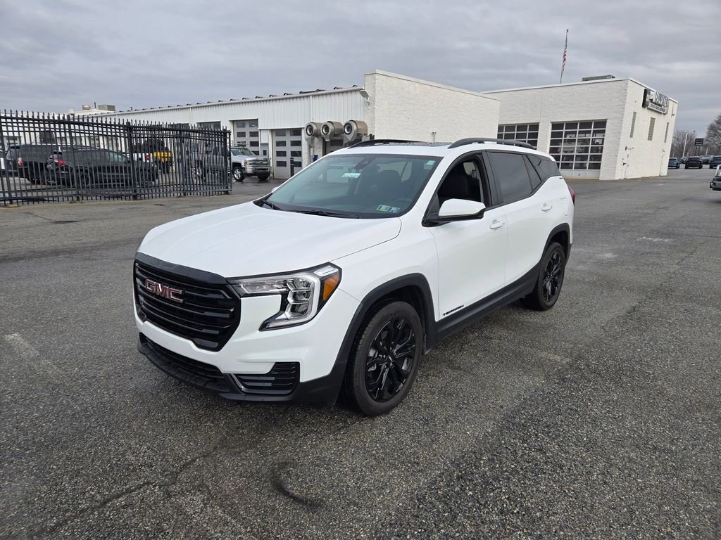 2022 Gmc Terrain SLE photo 2